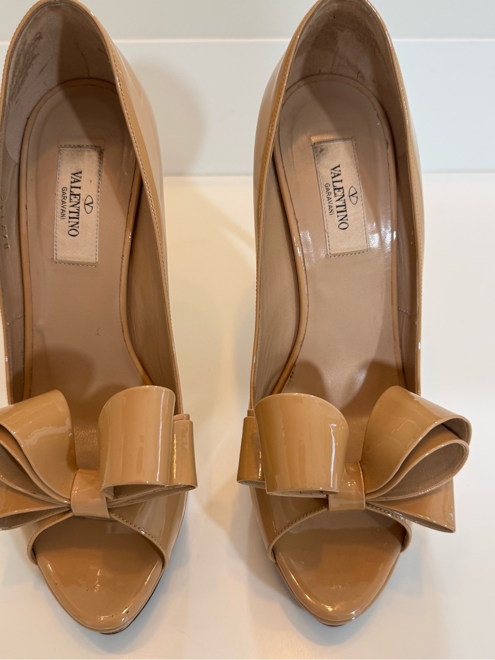 Valentino Garavani Nude Patent Peep-Toe Pumps with Bow